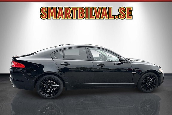 Jaguar XF 6 of 30