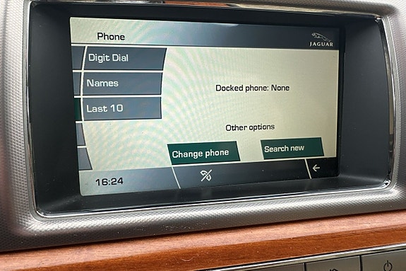Jaguar XF 28 of 30