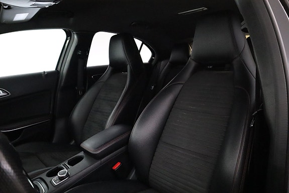 Mercedes-Benz A180 12 of 21