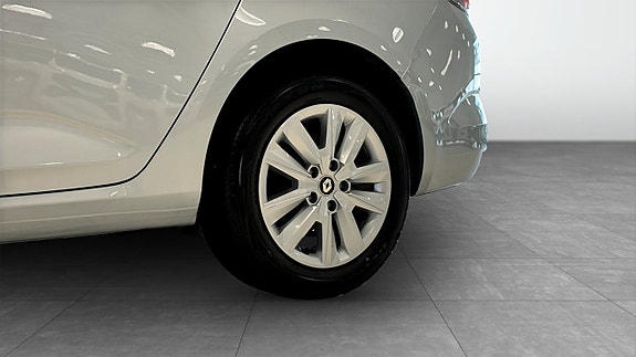Renault Megane 10 of 25