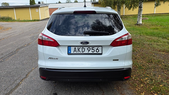 Ford Focus 7 of 18
