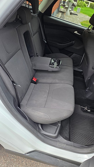Ford Focus 16 of 18