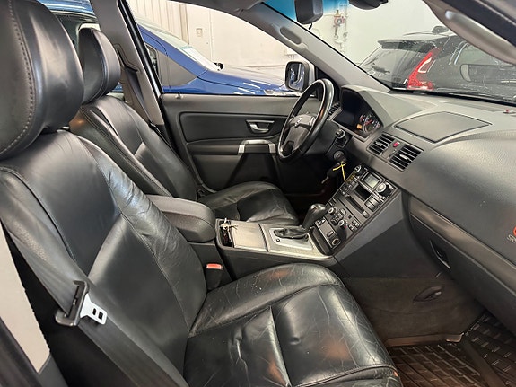 Volvo XC90 17 of 24