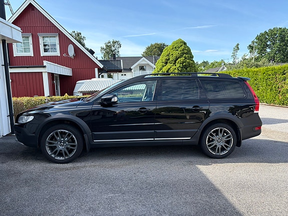 Volvo XC70 3 of 8