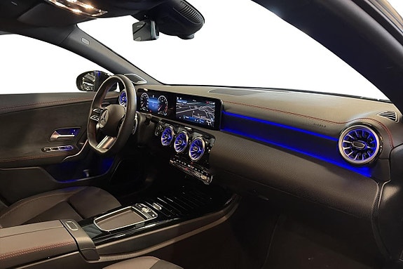 Mercedes-Benz CLA200 19 of 22