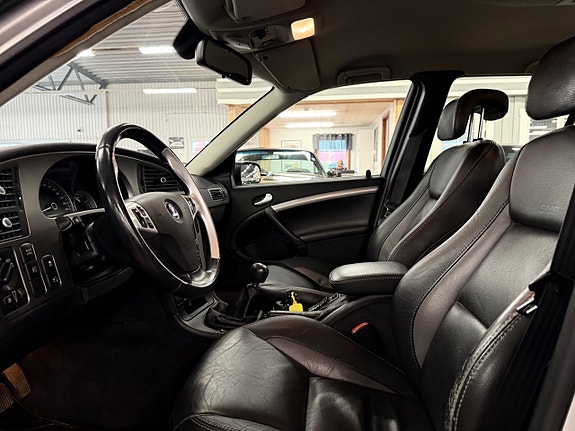 Saab 9-5 7 of 8
