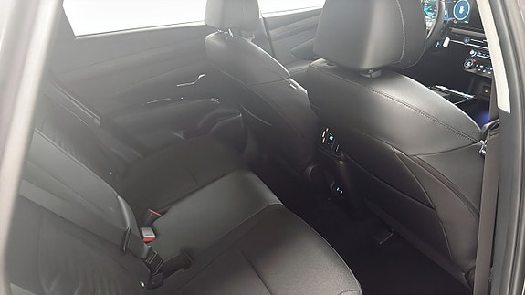 Hyundai Tucson 5 of 9