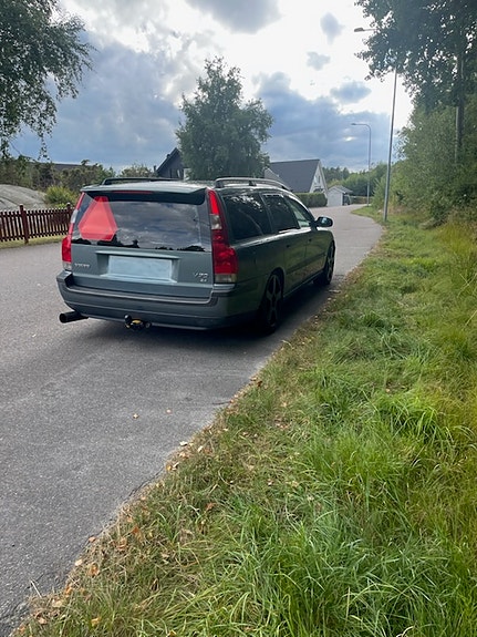 Volvo V70 4 of 11