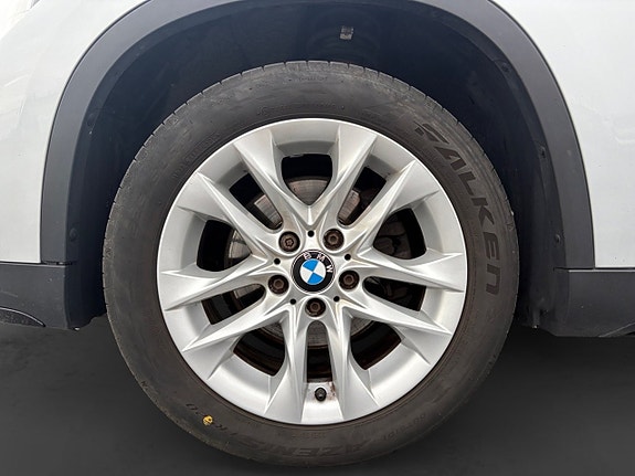 BMW X1 9 of 15