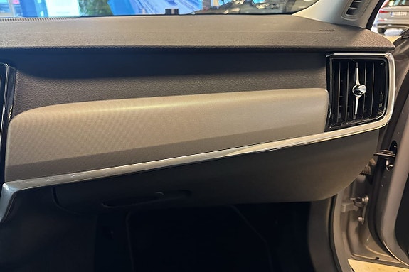 Volvo V90 13 of 30
