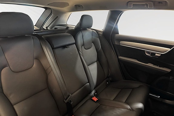 Volvo V90 11 of 30