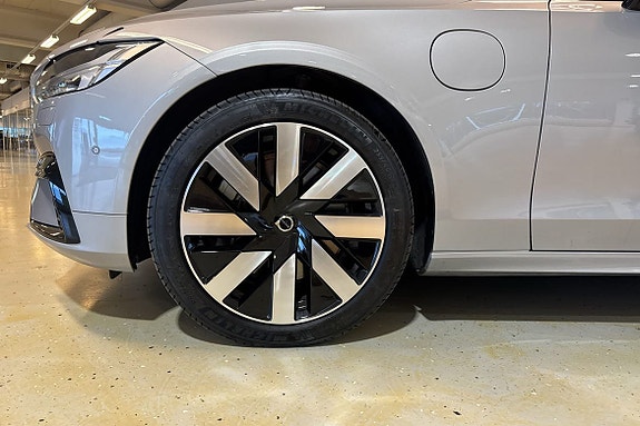 Volvo V90 17 of 30