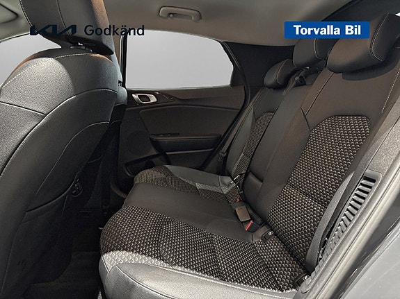 Kia XCeed 9 of 21