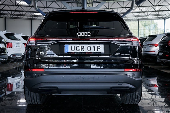 Audi Q4 e-tron 7 of 27