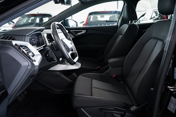 Audi Q4 e-tron 23 of 27