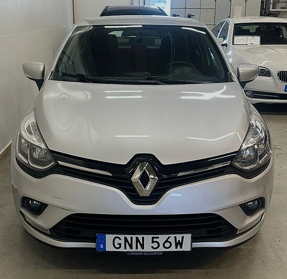 Renault Clio 2 of 13