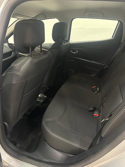 Renault Clio 13 of 13
