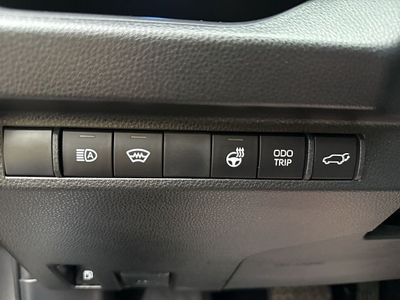 Toyota RAV4 20 of 25