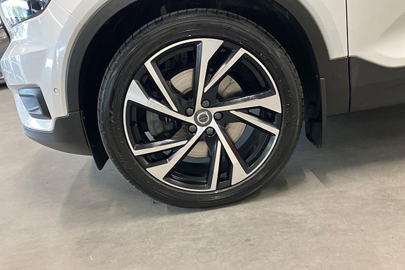Volvo XC40 28 of 30