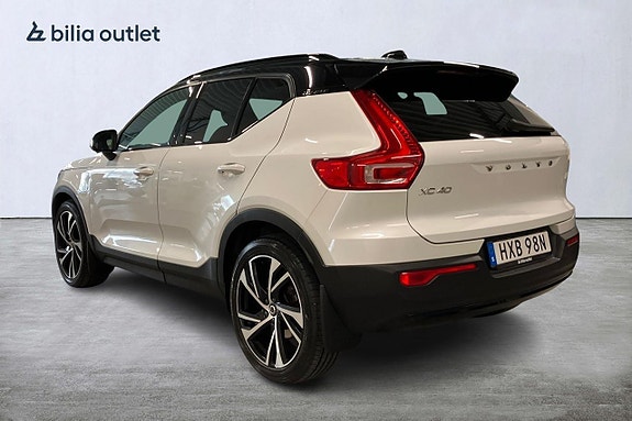 Volvo XC40 5 of 30