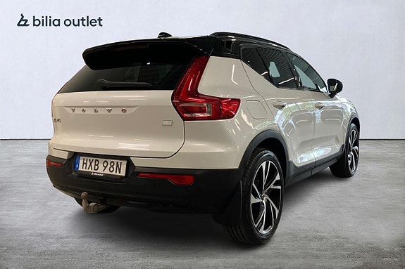 Volvo XC40 3 of 30