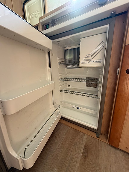 Adria Unica 541 15 of 20