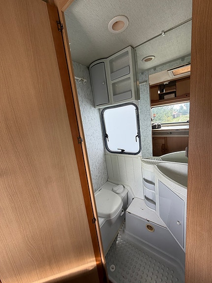 Adria Unica 541 11 of 20