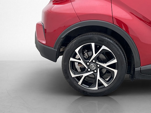 Toyota C-HR 29 of 30