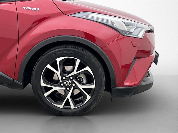 Toyota C-HR 30 of 30