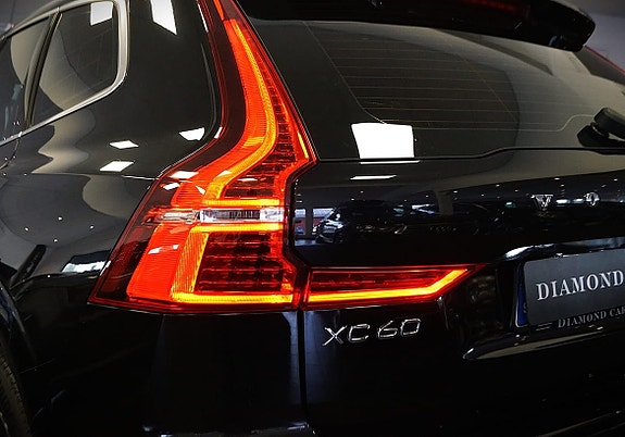 Volvo XC60 3 of 17