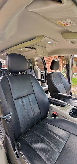 Lancia Voyager 9 of 9
