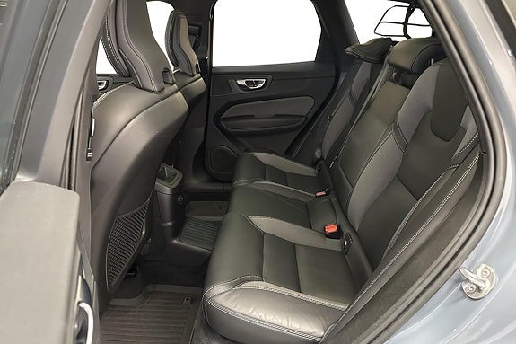 Volvo XC60 14 of 22