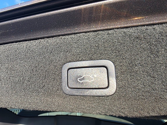 Volvo V70 8 of 8