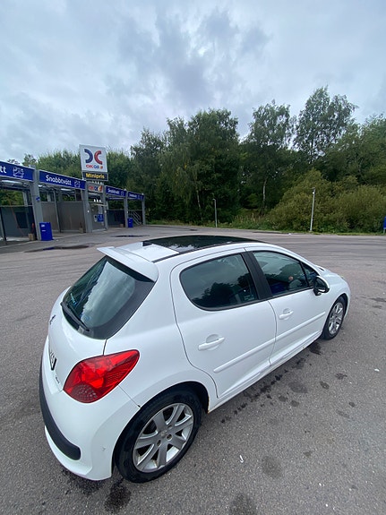 Peugeot 207 3 of 10
