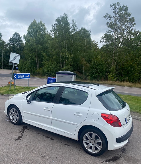 Peugeot 207 4 of 10