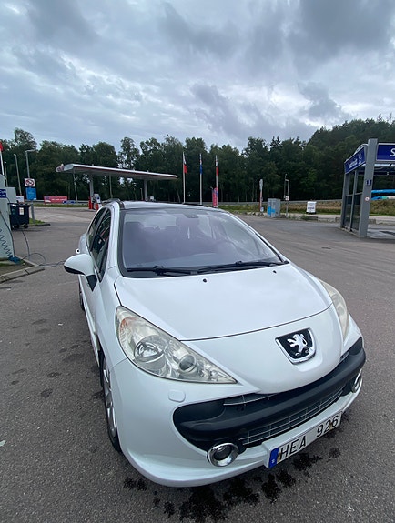 Peugeot 207 2 of 10