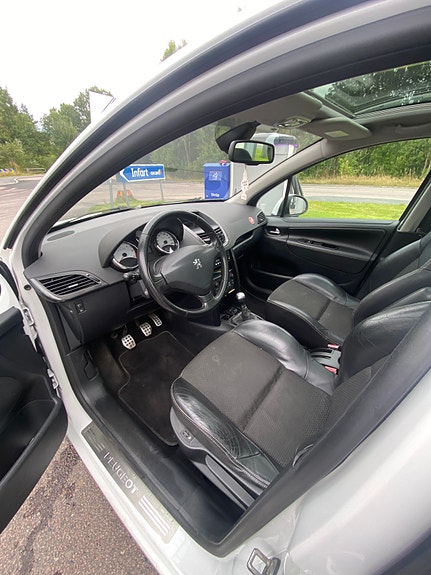 Peugeot 207 7 of 10
