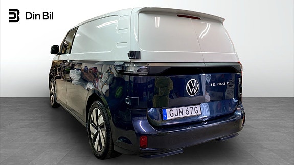Volkswagen ID. Buzz 3 of 12