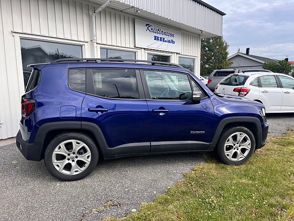 Jeep Renegade 6 of 8
