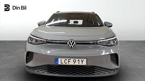 Volkswagen ID.4 4 of 14