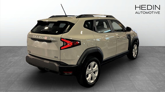 Dacia Duster 2 of 9