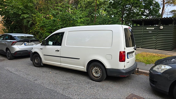 Volkswagen Caddy Maxi 4 of 8
