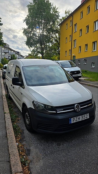 Volkswagen Caddy Maxi 2 of 8