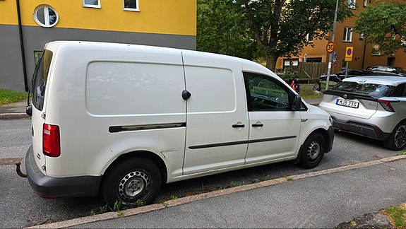 Volkswagen Caddy Maxi 3 of 8