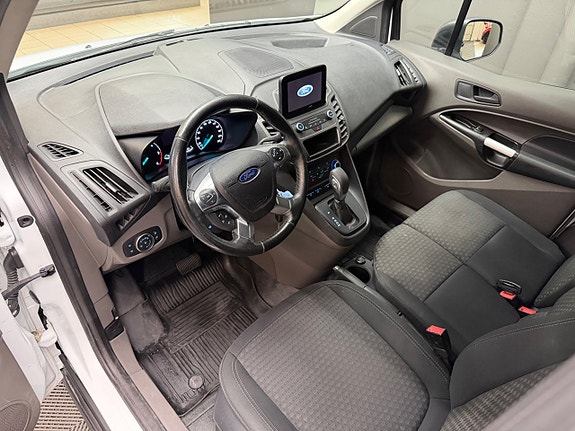 Ford Transit Connect 6 of 11