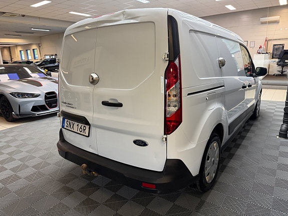 Ford Transit Connect 5 of 11