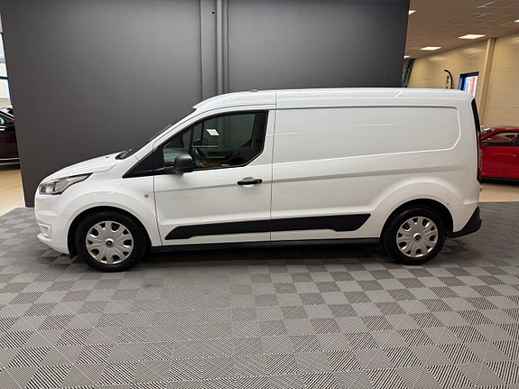 Ford Transit Connect 3 of 11