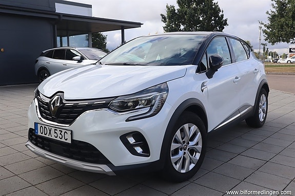 Renault Captur 2 of 15