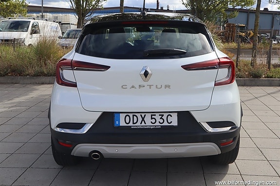 Renault Captur 10 of 15
