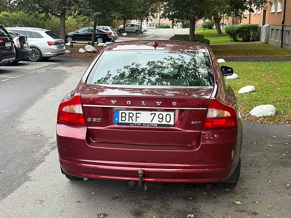 Volvo S80 4 of 9
